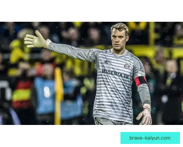 诺伊尔传球特点分析：稳健的出球能力与战术影响力逐渐凸显